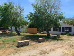 Entrée de la maison “Le Bout au Vent” sur l’île d’Oléron